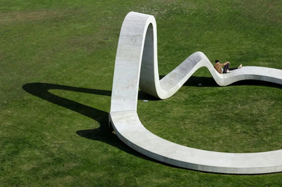 景觀座椅這樣設計充滿藝術 : 藝術化的座椅同時也是公共藝術!